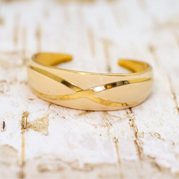 7 inch, Vintage Cross Design Beige Cuff Bracelet - B18 - Picture 1 of 3